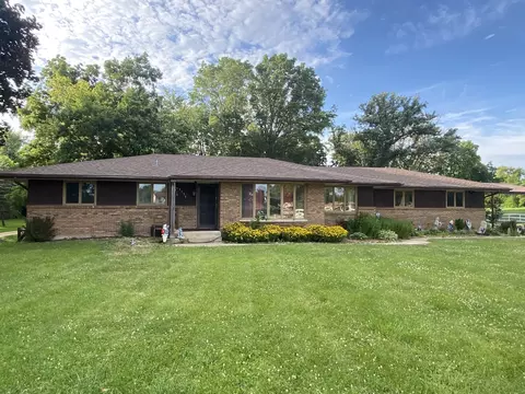 5551 Tipple Rd, Rockford, IL 61102