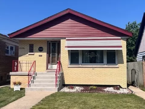 7810 Mason Ave, Burbank, IL 60459