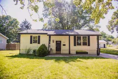 813 Green St, Henry, IL 61537