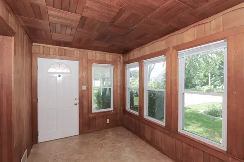 181 2nd St, Elgin, IL 60123 photo 6