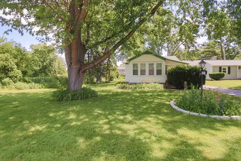 181 2nd St, Elgin, IL 60123 photo 3