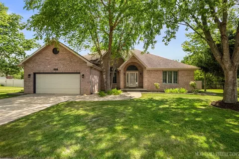 1735 Little Willow Rd, Morris, IL 60450
