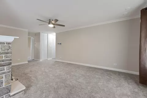 Living - 1720 Robin Ln #A, Hoffman Estates, IL 60169 photo 3 of 3