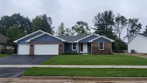 3811 Mackinaw Trl, Rockford, IL 61114