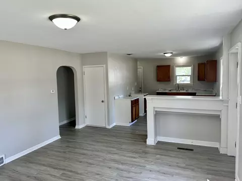 971 E Bourbonnais St, Kankakee, IL 60901 photo 4