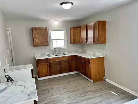 971 E Bourbonnais St, Kankakee, IL 60901 photo 2