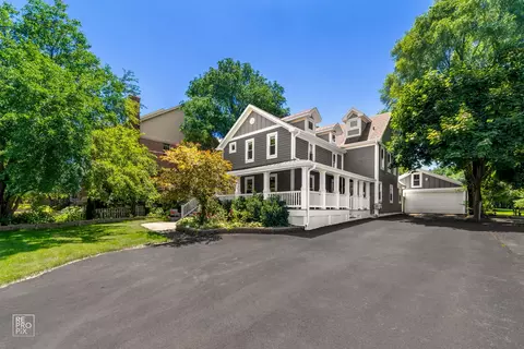 512 Childs St, Wheaton, IL 60187 photo 1