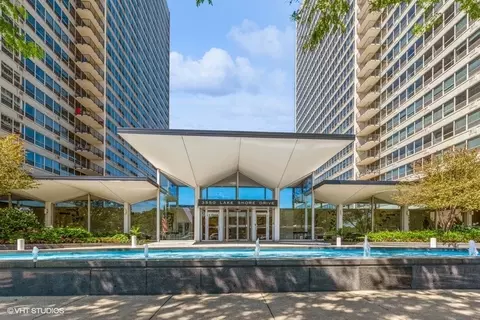 3550 N Lake Shore Dr #1606, Chicago, IL 60657