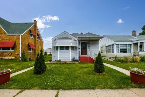 2264 Vernon St, Blue Island, IL 60406