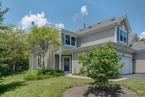 1819 Moore Ct #1819, Saint Charles, IL 60174