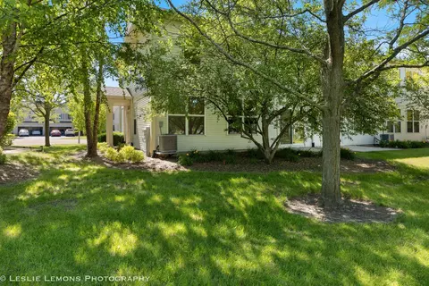2325 Moonlight Ct, Aurora, IL 60503 photo 15
