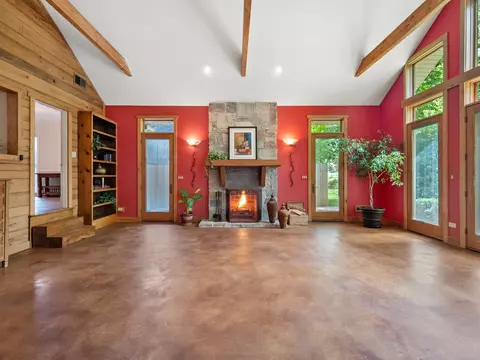 Living - 502 E Indiana St, Wheaton, IL 60187 photo 6 of 11