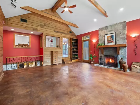 Living - 502 E Indiana St, Wheaton, IL 60187 photo 5 of 11