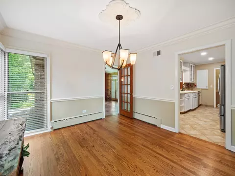 Dining - 502 E Indiana St, Wheaton, IL 60187 photo 2 of 2