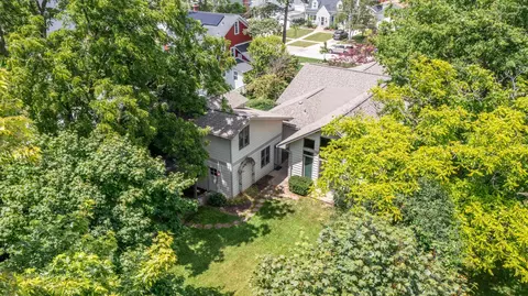 Exterior - 502 E Indiana St, Wheaton, IL 60187 photo 2 of 8