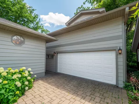 Exterior - 502 E Indiana St, Wheaton, IL 60187 photo 3 of 8
