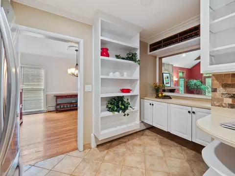 Kitchen - 502 E Indiana St, Wheaton, IL 60187 photo 1 of 7