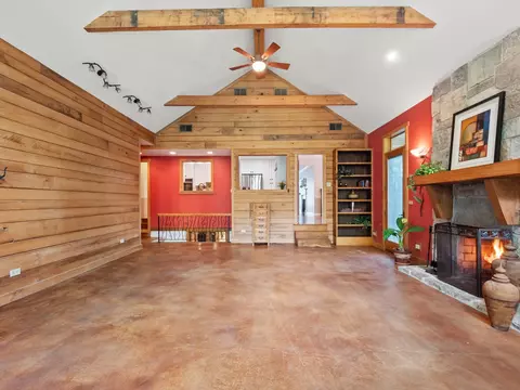 Living - 502 E Indiana St, Wheaton, IL 60187 photo 4 of 11