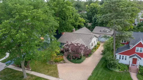 502 E Indiana St, Wheaton, IL 60187