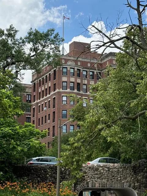400 W Deming Pl #9N, Chicago, IL 60614