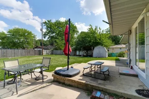 Exterior - 1202 Riordan St, Normal, IL 61761 photo 3 of 8