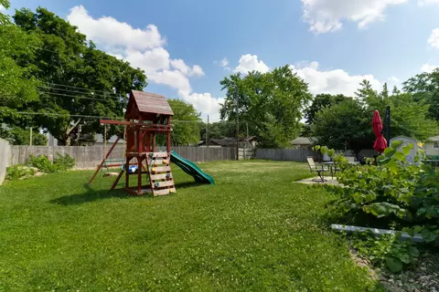 Exterior - 1202 Riordan St, Normal, IL 61761 photo 5 of 8