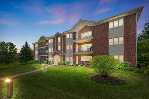 13078 Laurel Glen Ct #303, Palos Heights, IL 60463