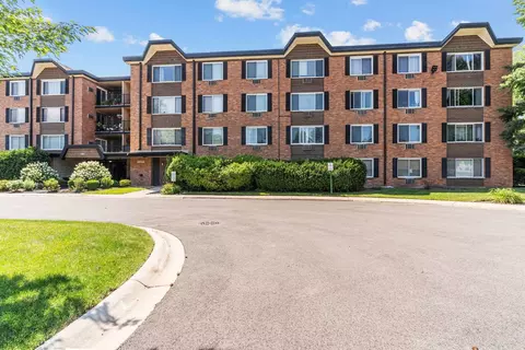 1206 S New Wilke Rd #203, Arlington Heights, IL 60005