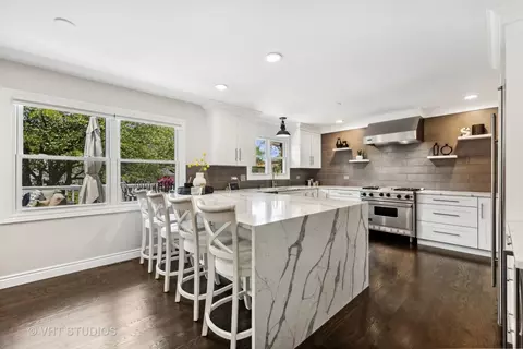 Kitchen - 8460 Dolfor Cv, Burr Ridge, IL 60527 photo 1 of 5