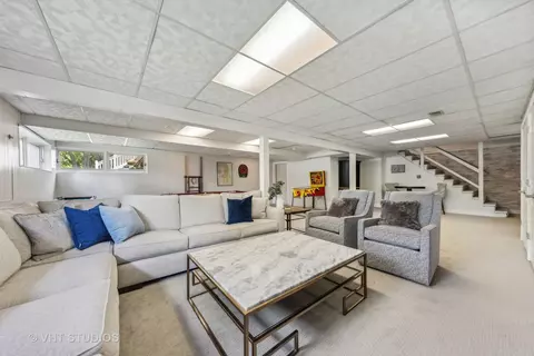 Living - 8460 Dolfor Cv, Burr Ridge, IL 60527 photo 3 of 3