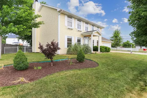 743 Sedgegrass Dr, Champaign, IL 61822