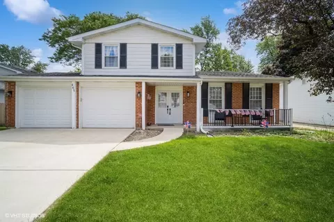 665 Patton Dr, Buffalo Grove, IL 60089