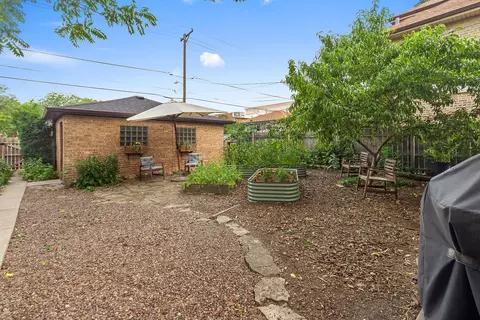 Exterior - 2832 Maple Ave, Berwyn, IL 60402 photo 3 of 5