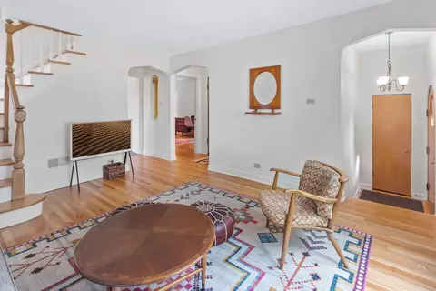 Living - 2832 Maple Ave, Berwyn, IL 60402 photo 1 of 3