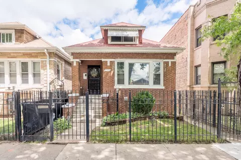 4848 W Concord Pl, Chicago, IL 60639