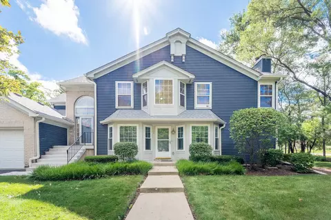 1704 Kresswood Dr #1C, West Chicago, IL 60185