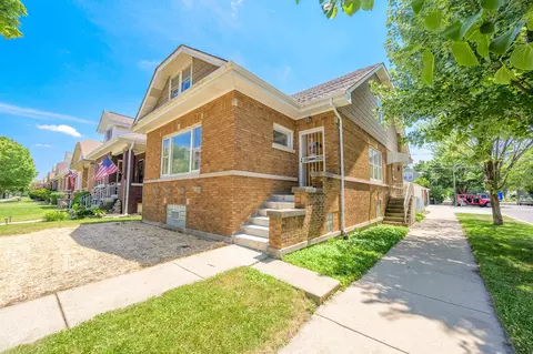 6059 W Warwick Ave, Chicago, IL 60634