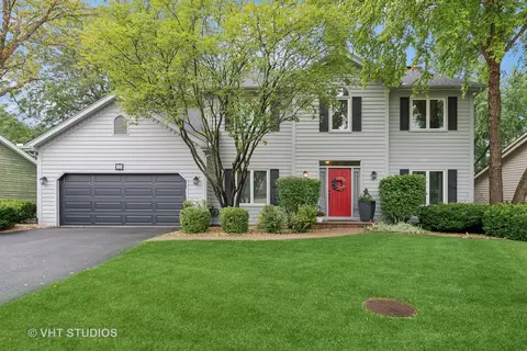 30 Breckenridge Dr, Aurora, IL 60504