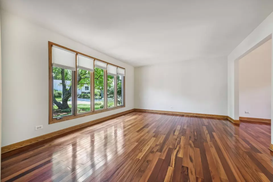 120 S Deerpath Dr, Vernon Hills, IL 60061 31 Photos Movoto