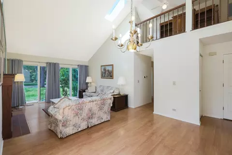 1301 Glengary Ct #L, Wheeling, IL 60090 photo 4