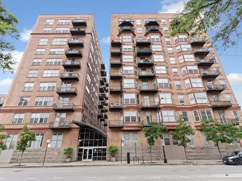 500 S Clinton St #502, Chicago, IL 60607