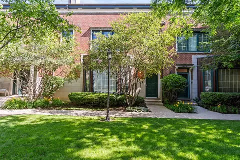 1437 S Prairie Ave #K, Chicago, IL 60605