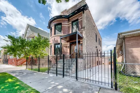 2114 N Kildare Ave, Chicago, IL 60639