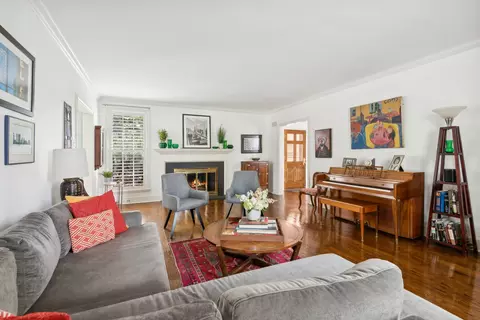 1249 Ridge Rd, Wilmette, IL 60091 photo 6