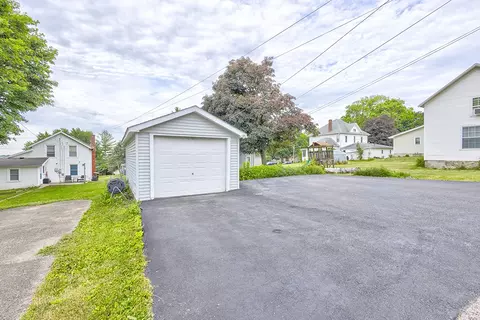 Exterior - 904 N 2nd St, Ashton, IL 61006 photo 7 of 12