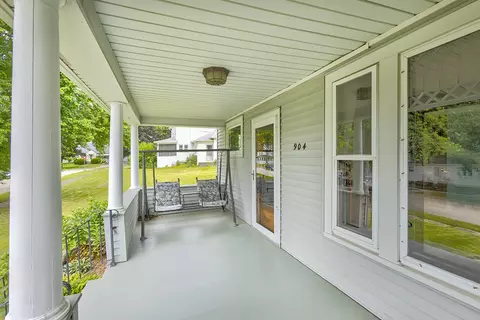 Exterior - 904 N 2nd St, Ashton, IL 61006 photo 2 of 12