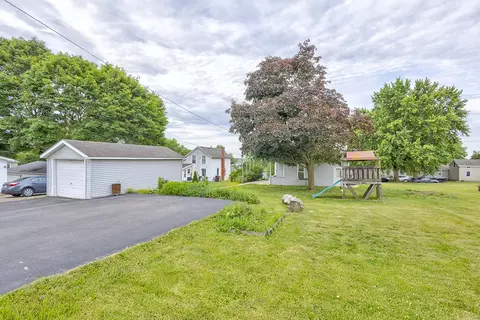 Exterior - 904 N 2nd St, Ashton, IL 61006 photo 8 of 12