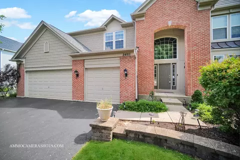 Exterior - 24911 Blue Iris Ct N, Plainfield, IL 60585 photo 2 of 12