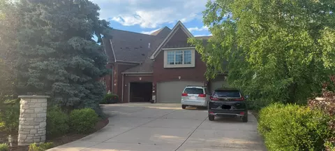 18021 S Hunt Club Dr, Mokena, IL 60448