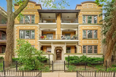 653 W Buckingham Pl #2W, Chicago, IL 60657